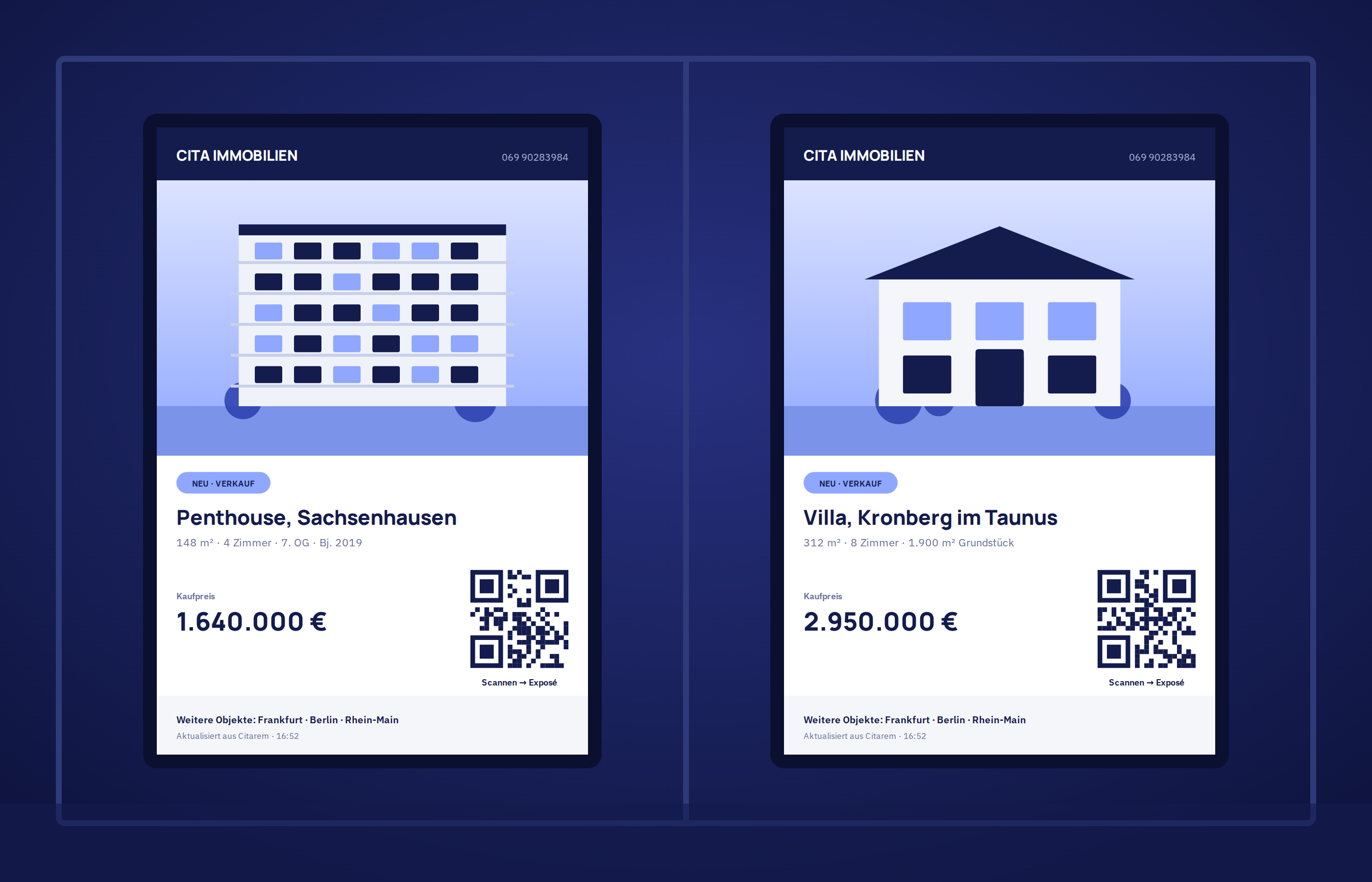 Zwei Schaufenster-Displays mit Objekten und QR-Codes bei Nacht